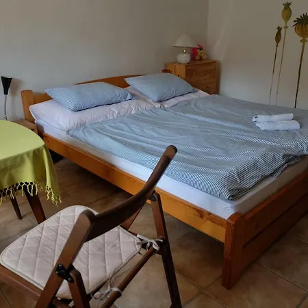 Privat Pusto Ubytovanie v rodine Zavazna Poruba